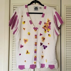 Like new! Storybook knits short sleeved button up pretty Pansies sweater